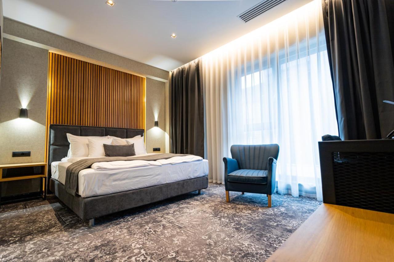 Hugo Hotel Satu Mare Zewnętrze zdjęcie