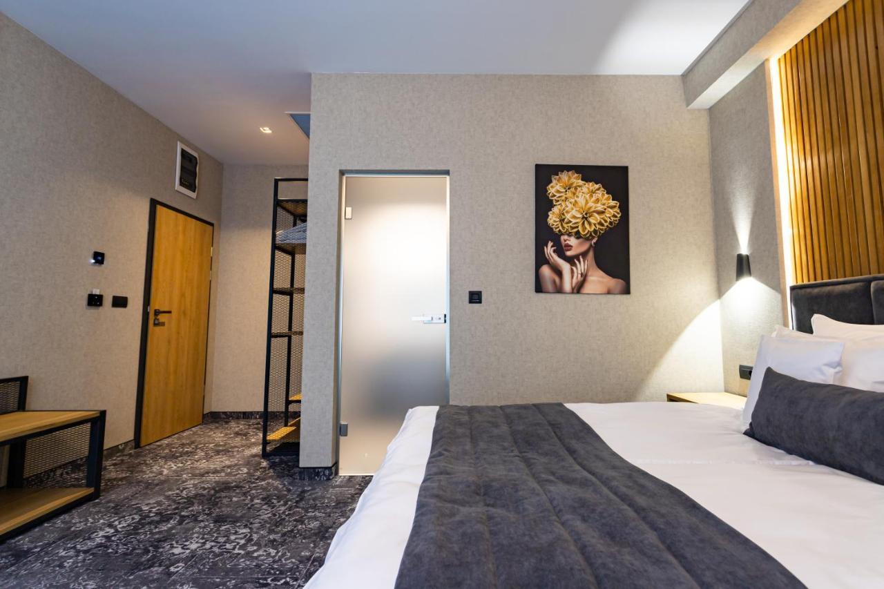 Hugo Hotel Satu Mare Zewnętrze zdjęcie