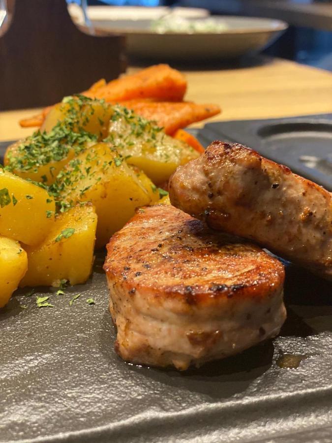 Hugo Hotel Satu Mare Zewnętrze zdjęcie
